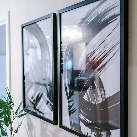 Deluxe New Build 2 Bedroom 2 Bathroom Apartment - Free Secure Parking Manchester Eksteriør bilde