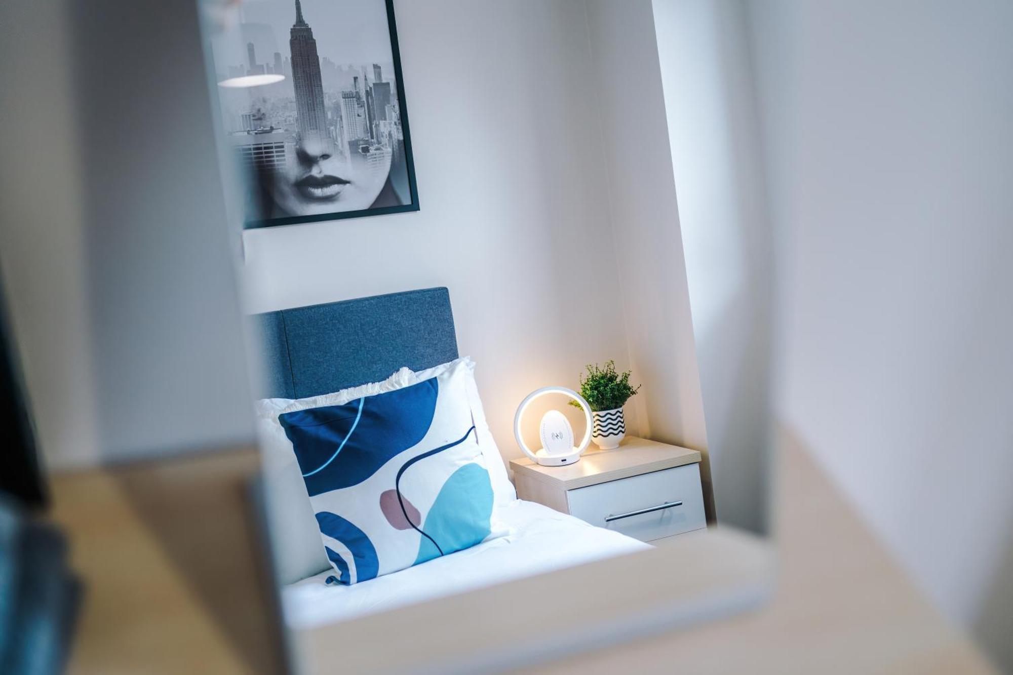 Deluxe New Build 2 Bedroom 2 Bathroom Apartment - Free Secure Parking Manchester Eksteriør bilde