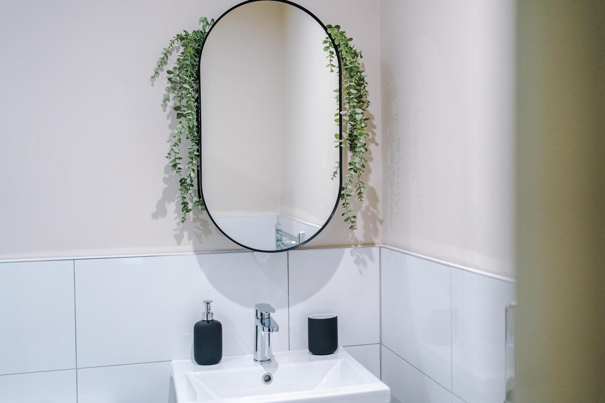 Deluxe New Build 2 Bedroom 2 Bathroom Apartment - Free Secure Parking Manchester Eksteriør bilde