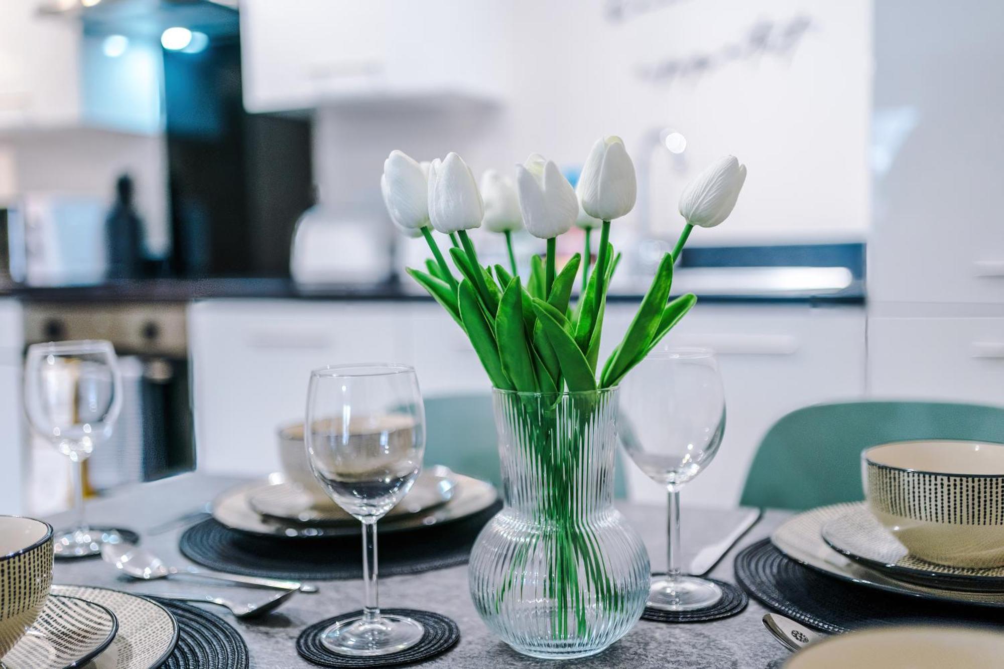 Deluxe New Build 2 Bedroom 2 Bathroom Apartment - Free Secure Parking Manchester Eksteriør bilde